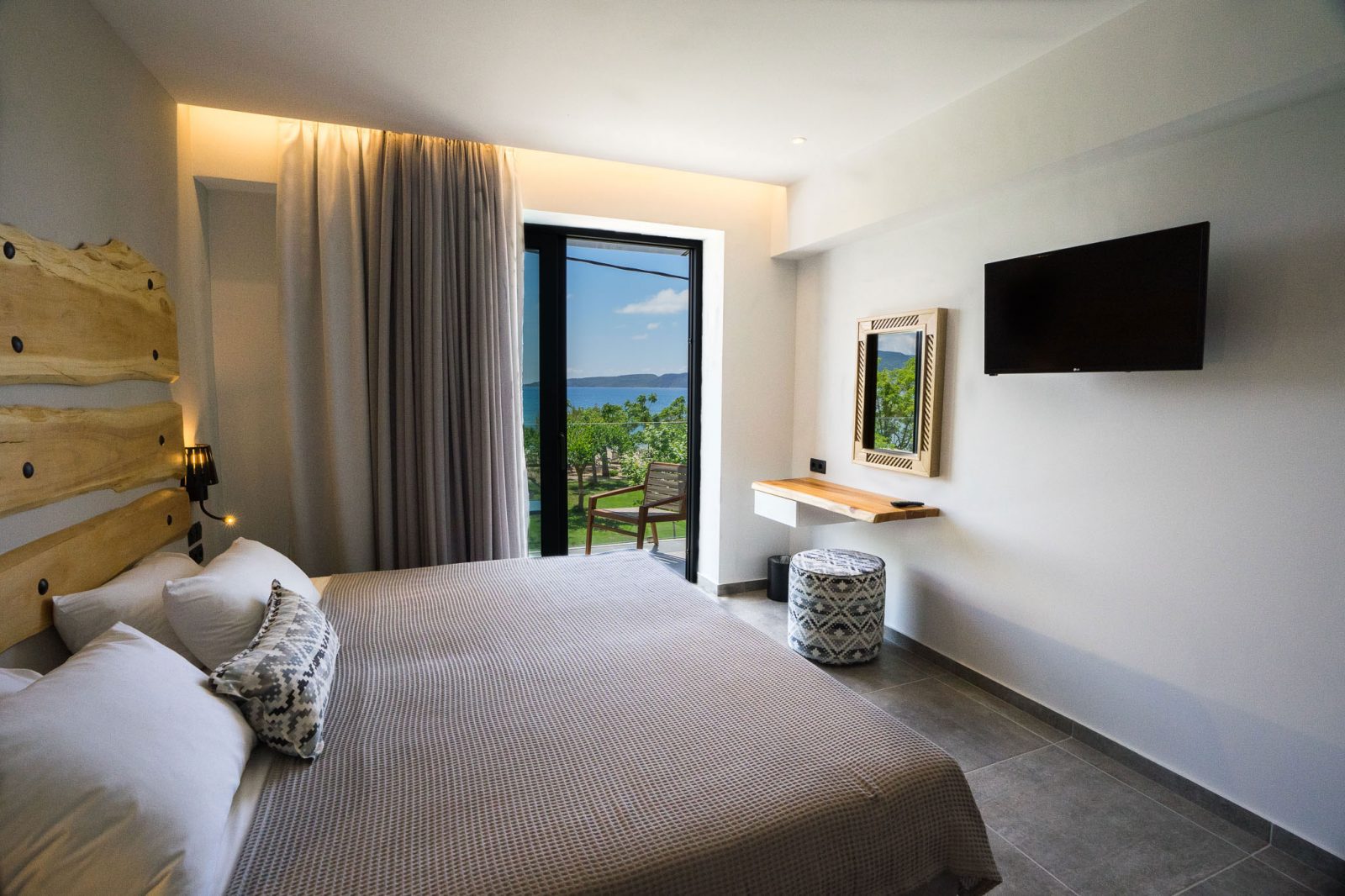 superior room